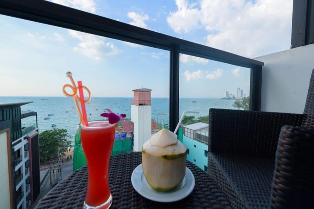 Hotel Deep Blue Z10 Pattaya Exterior foto