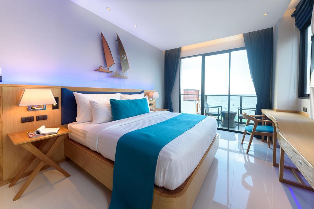 Hotel Deep Blue Z10 Pattaya Exterior foto